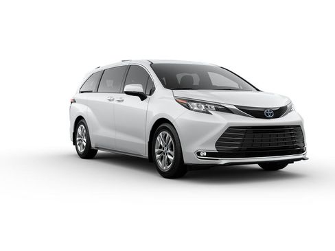 New 2025 Toyota Sienna Limited image 15