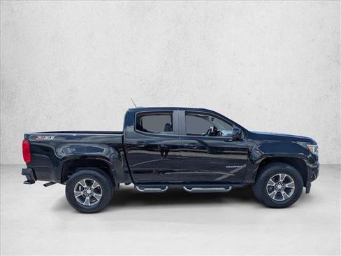 Used 2017 Chevrolet Colorado Z71 AWD/4WD image 4