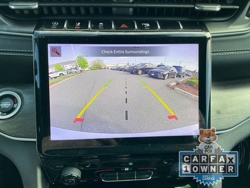 Used 2023 Jeep Grand Cherokee Limited AWD/4WD image 19