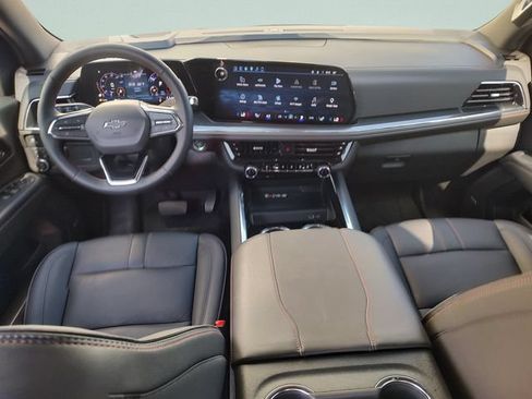 Used 2025 Chevrolet Tahoe RST w/ RST Capability Package AWD/4WD image 9