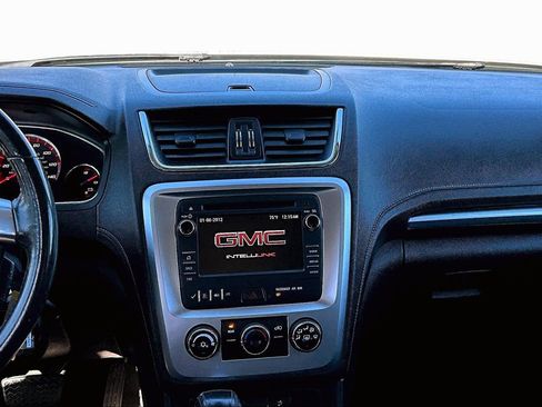 Used 2016 GMC Acadia SLE image 6