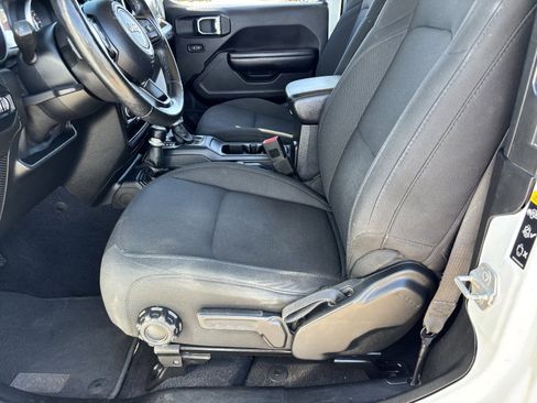 Used 2020 Jeep Wrangler Sport AWD/4WD image 20
