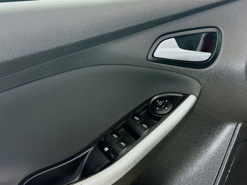 Used 2013 Ford Focus SE image 18