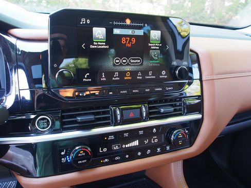 Used 2024 Nissan Pathfinder Platinum w/ Cargo Package FWD image 29