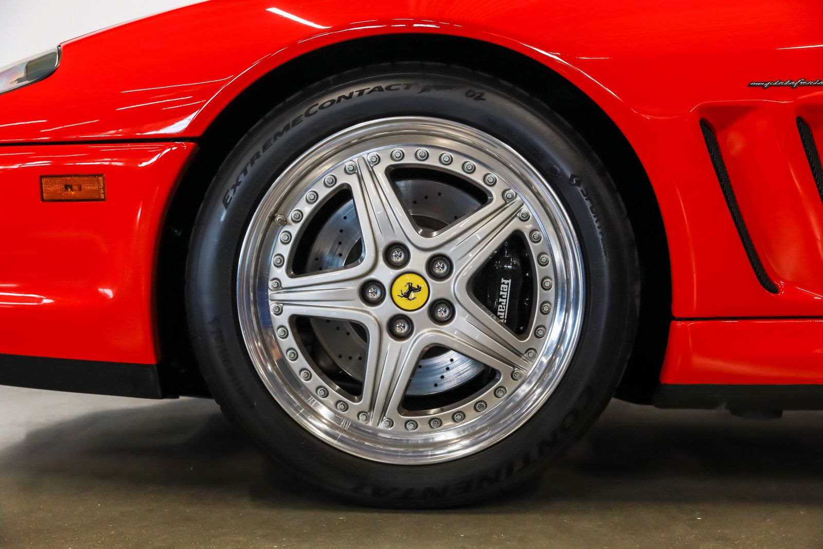 Used 2000 Ferrari 550 Maranello Coupe RWD image 16