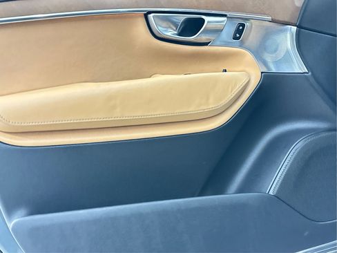 Used 2017 Volvo XC90 T6 Inscription w/ Luxury Package image 26