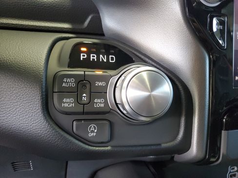 Used 2026 RAM 1500 Laramie AWD/4WD image 30