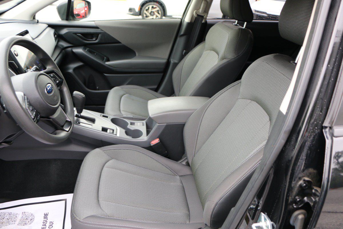 Used 2024 Subaru Crosstrek 2.0i Premium w/ Crosstrek Mirror Package AWD/4WD image 23