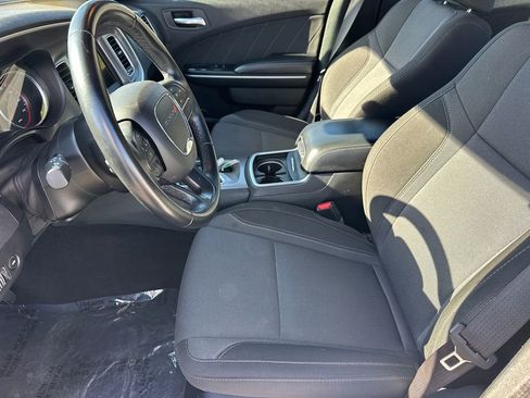 Used 2022 Dodge Charger SXT image 9