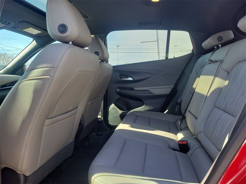 Used 2026 Buick Envista Avenir image 12