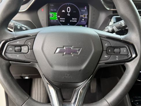 Used 2023 Chevrolet Bolt EUV LT w/ Driver Confidence Package FWD image 16