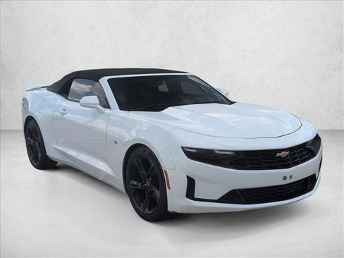 Used 2020 Chevrolet Camaro LT RWD image 3