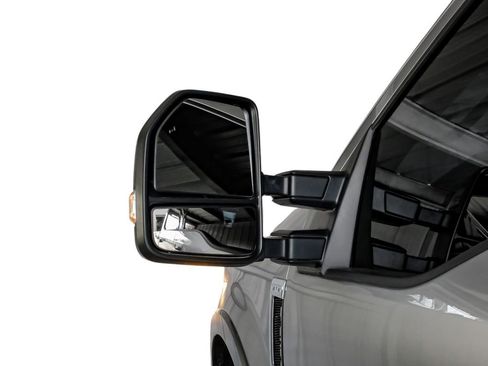 Used 2022 Ford F250 Lariat w/ Lariat Value Package image 40