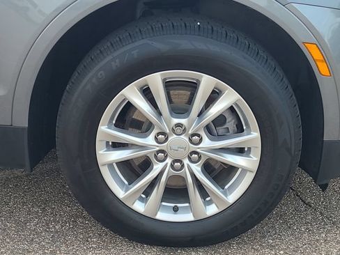 Used 2022 Cadillac XT5 Luxury w/ LPO, Floor Liner Package AWD/4WD image 9