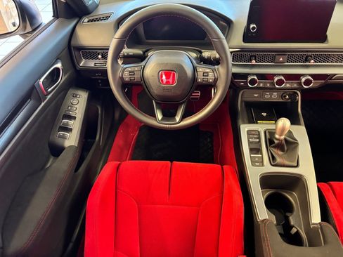 Used 2025 Honda Civic Type R image 12