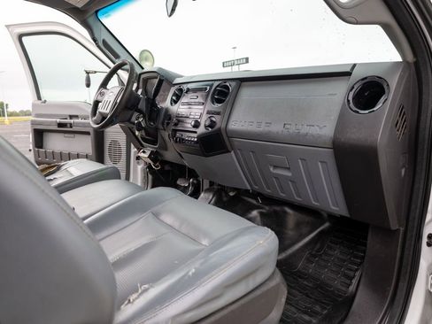 Used 2015 Ford F450 XL w/ Power Equipment Group image 14