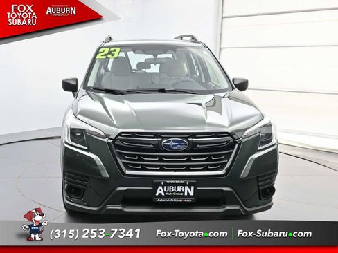 Used 2023 Subaru Forester AWD/4WD image 3