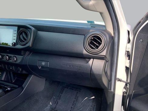Used 2023 Toyota Tacoma SR w/ SR Convenience Package RWD image 17