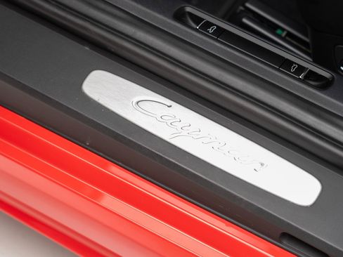 Certified 2025 Porsche 718 Cayman image 14