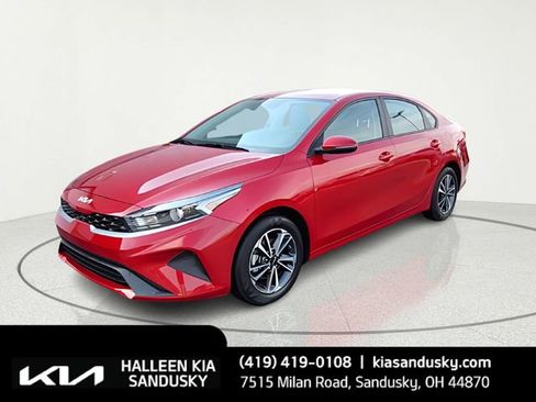 Certified 2023 Kia Forte LXS w/ LXS Technology Package image 1