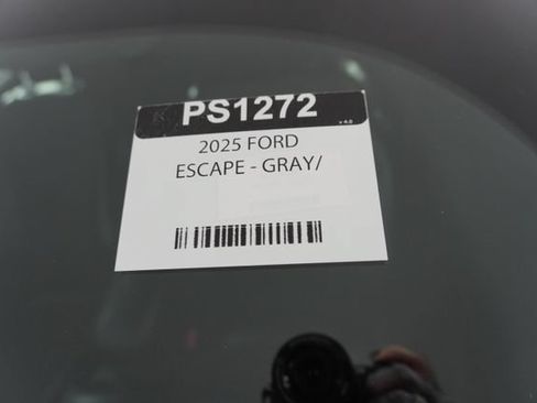 Used 2025 Ford Escape ST-Line FWD image 40