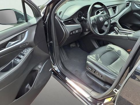 Used 2021 Buick Enclave Avenir image 10