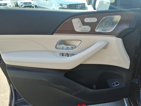 New 2026 Mercedes-Benz GLE 53 AMG 4MATIC image 11