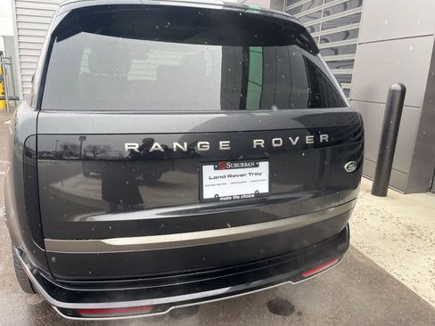 Certified 2023 Land Rover Range Rover SE image 15