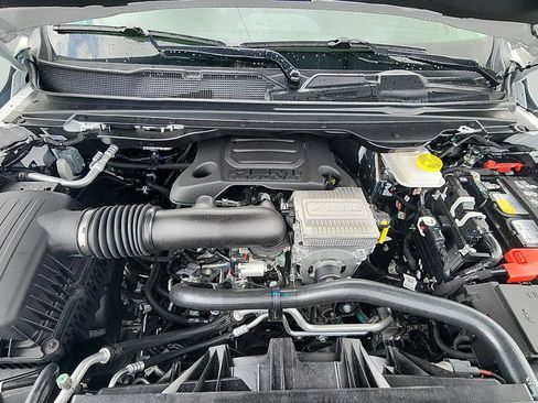 New 2026 RAM 1500 Laramie AWD/4WD image 27