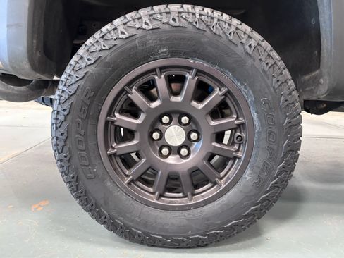 Used 2022 Chevrolet Colorado ZR2 w/ Colorado ZR2 Bison Edition AWD/4WD image 8