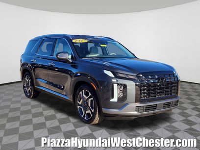 Used 2023 Hyundai Palisade Limited w/ Cargo Package