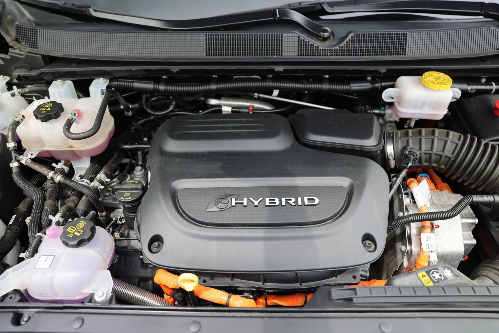 Used 2024 Chrysler Pacifica Limited FWD image 38