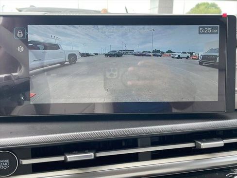 Used 2025 Hyundai Santa Fe SEL image 24