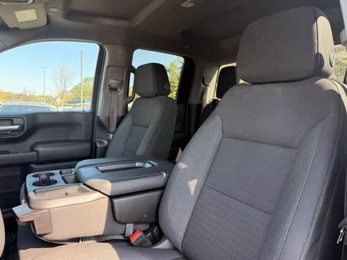 Used 2024 Chevrolet Silverado 1500 Custom image 15