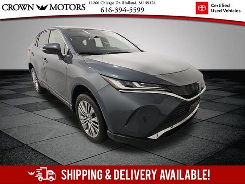 Used 2021 Toyota Venza Limited image 1
