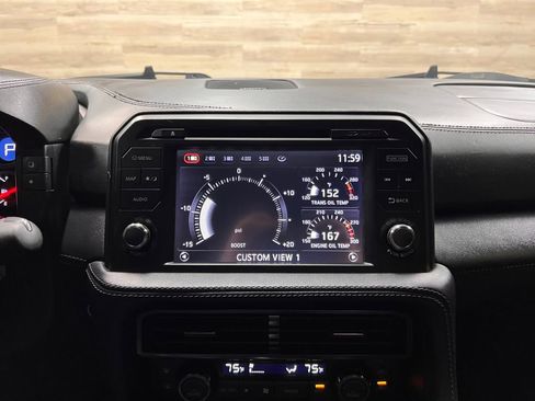 Used 2020 Nissan GT-R Premium w/ Premium Interior Package image 13