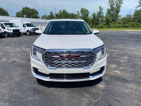 Used 2023 GMC Terrain Denali w/ Denali Premium Package AWD/4WD image 16