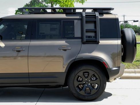 New 2026 Land Rover Defender 110 S AWD/4WD image 14