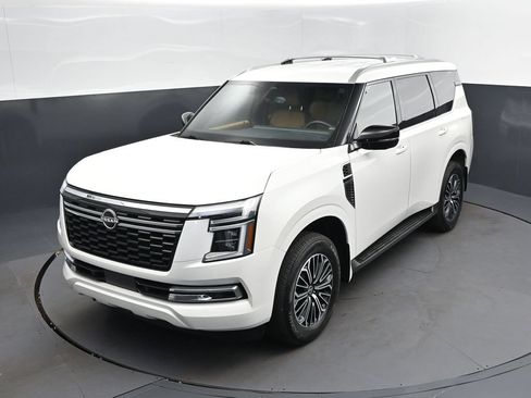 Used 2025 Nissan Armada SL w/ Captain's Chari Seat Package AWD/4WD image 30
