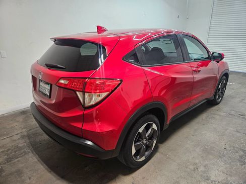 Used 2018 Honda HR-V EX image 4