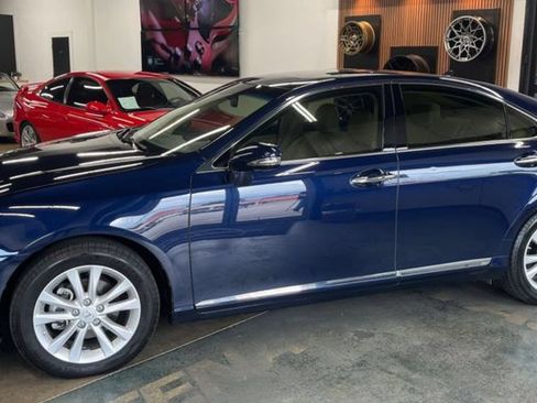 Used 2011 Lexus ES 350 FWD image 1