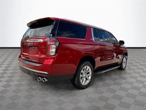 Used 2021 Chevrolet Suburban Premier w/ Premium Package image 6