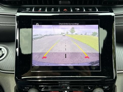 Used 2023 Jeep Grand Cherokee Altitude AWD/4WD image 29