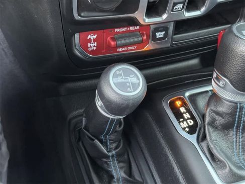 Used 2023 Jeep Wrangler Unlimited Rubicon 4xe image 21