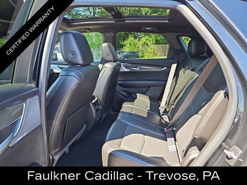 Used 2023 Cadillac XT5 Sportv AWD/4WD image 11