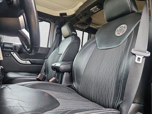 Used 2014 Jeep Wrangler Freedom Edition image 14