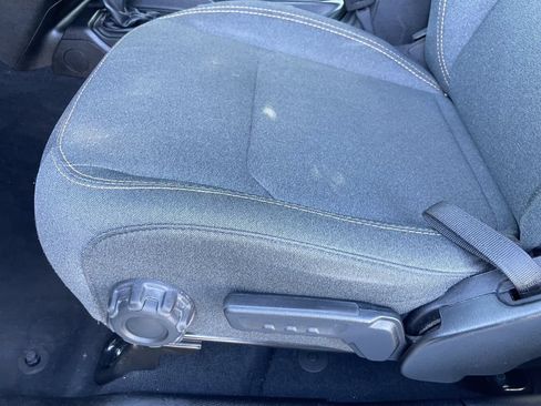 Used 2024 Jeep Wrangler Unlimited AWD/4WD image 14