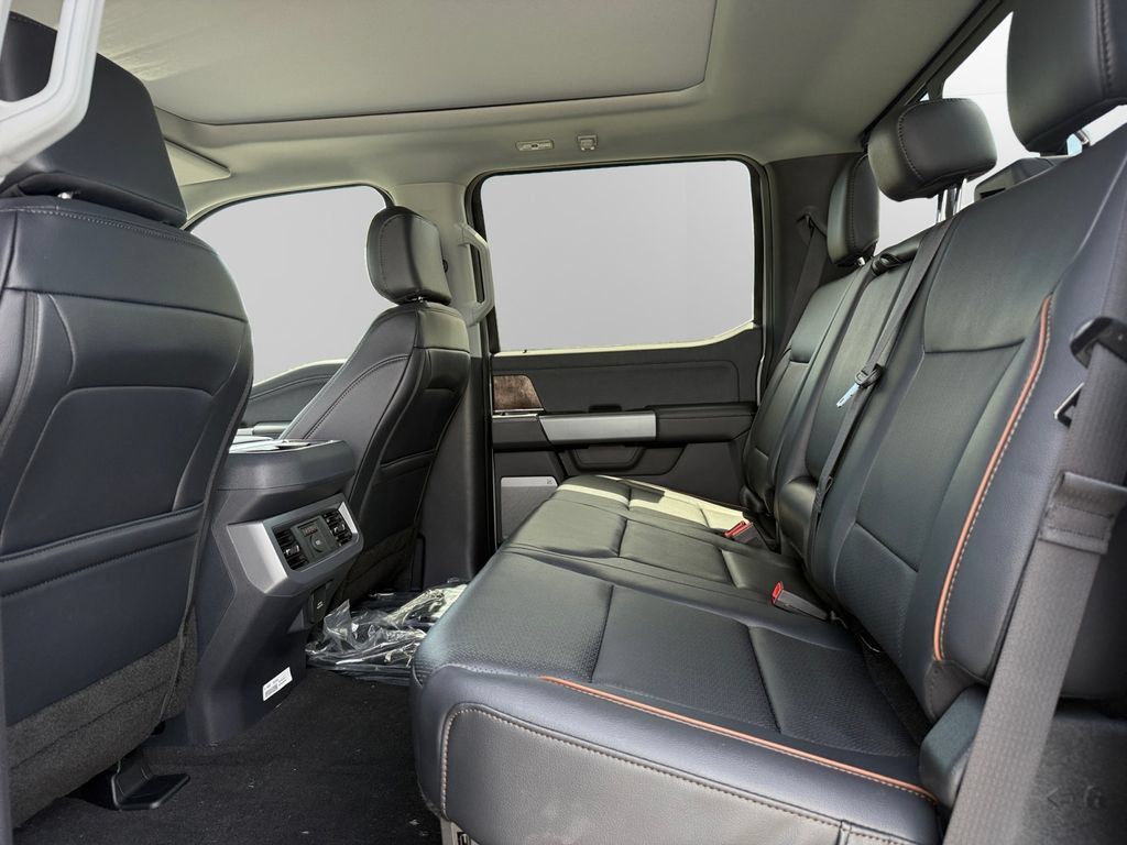 New 2026 Ford F350 Lariat w/ Tremor Off-Road Package AWD/4WD image 15