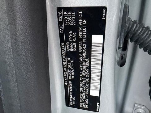 Used 2016 Volvo S60 T5 Premier w/ Climate Package image 32