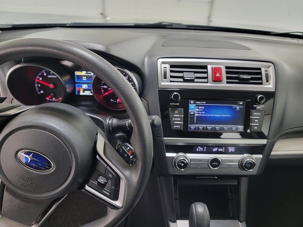 Used 2018 Subaru Outback 2.5i AWD/4WD image 14